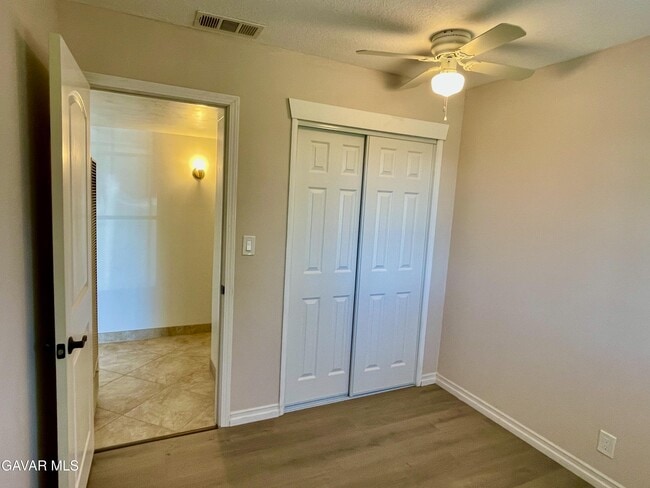 Building Photo - 3171 Milton Dr