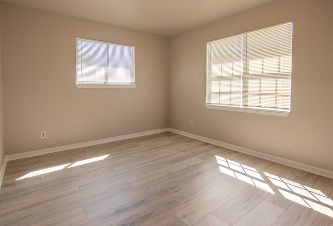 Building Photo - 3714 Ridgemont Dr