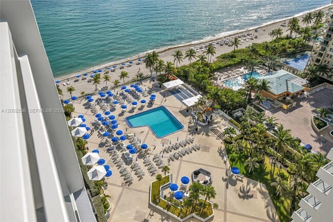 Building Photo - 2030 S Ocean Dr