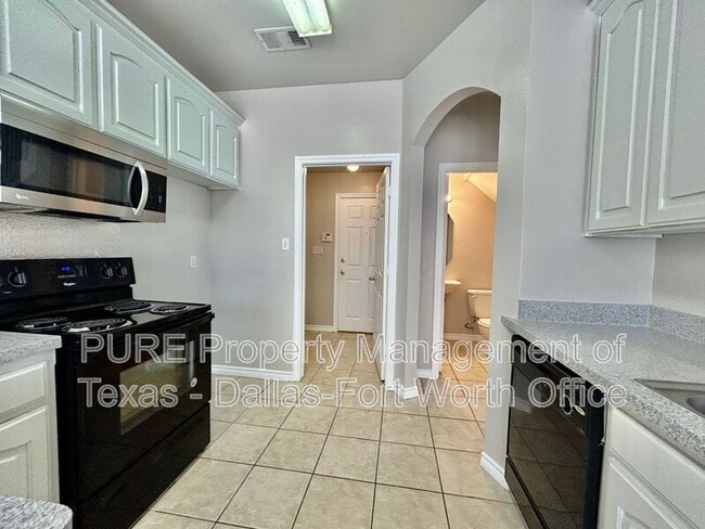 Building Photo - 4008 Cottage Park Ct