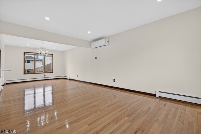 Building Photo - 97 Sipp Ave
