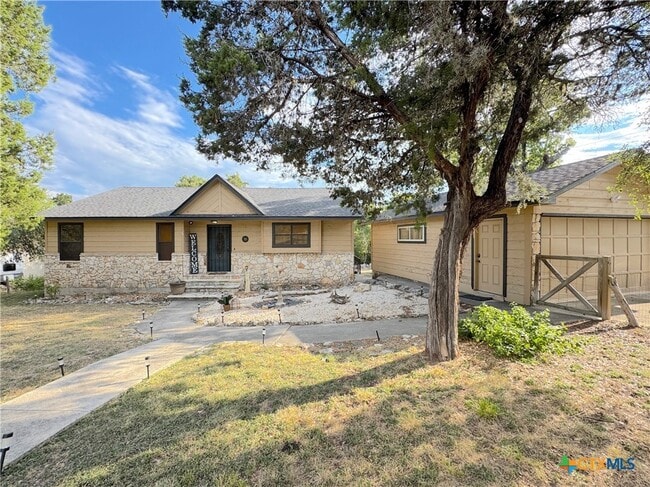 Building Photo - 104 Canteen