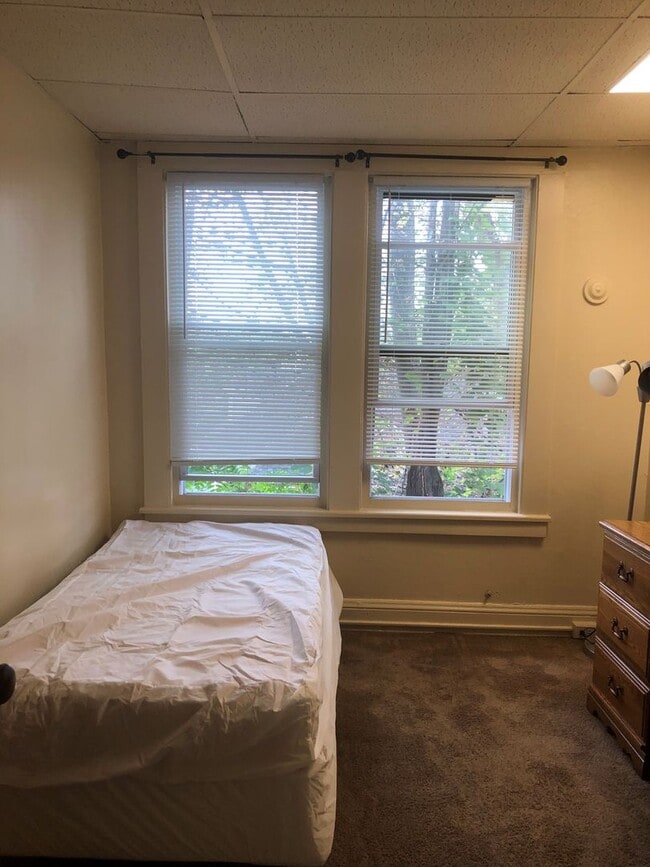 Building Photo - 113 Comstock Pl