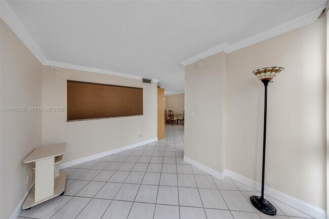 Building Photo - 2017 S Ocean Dr