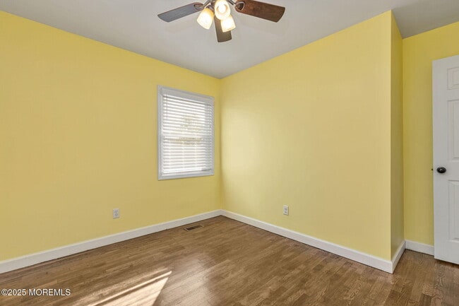 Building Photo - 621 Sumner Ave