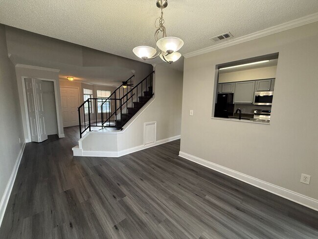 Building Photo - 2/2 Town Home in Casselberry