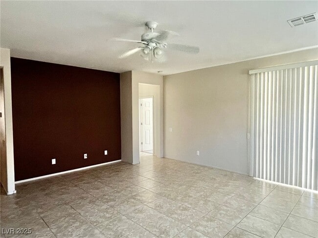 Building Photo - 2747 Lochleven Way