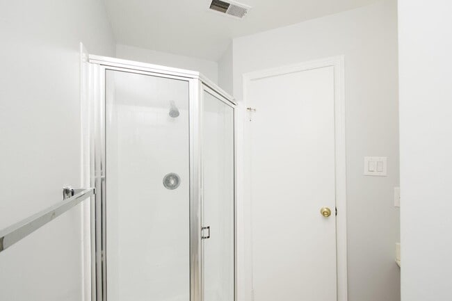 Building Photo - 7517 Belle Grae Dr