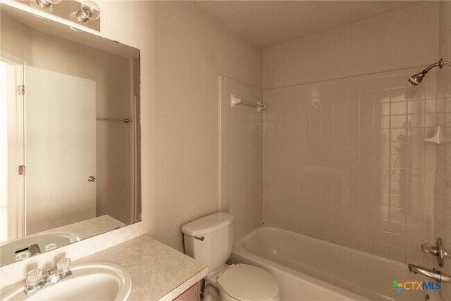 Building Photo - 4101 Gus Dr