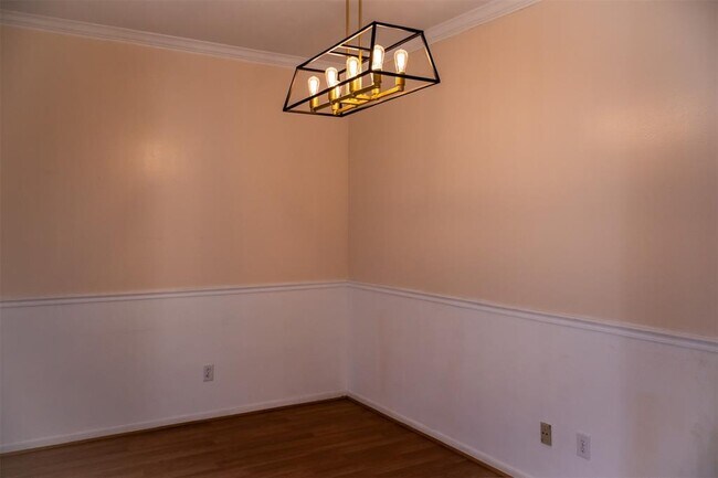 Building Photo - 16818 Benwick Dr