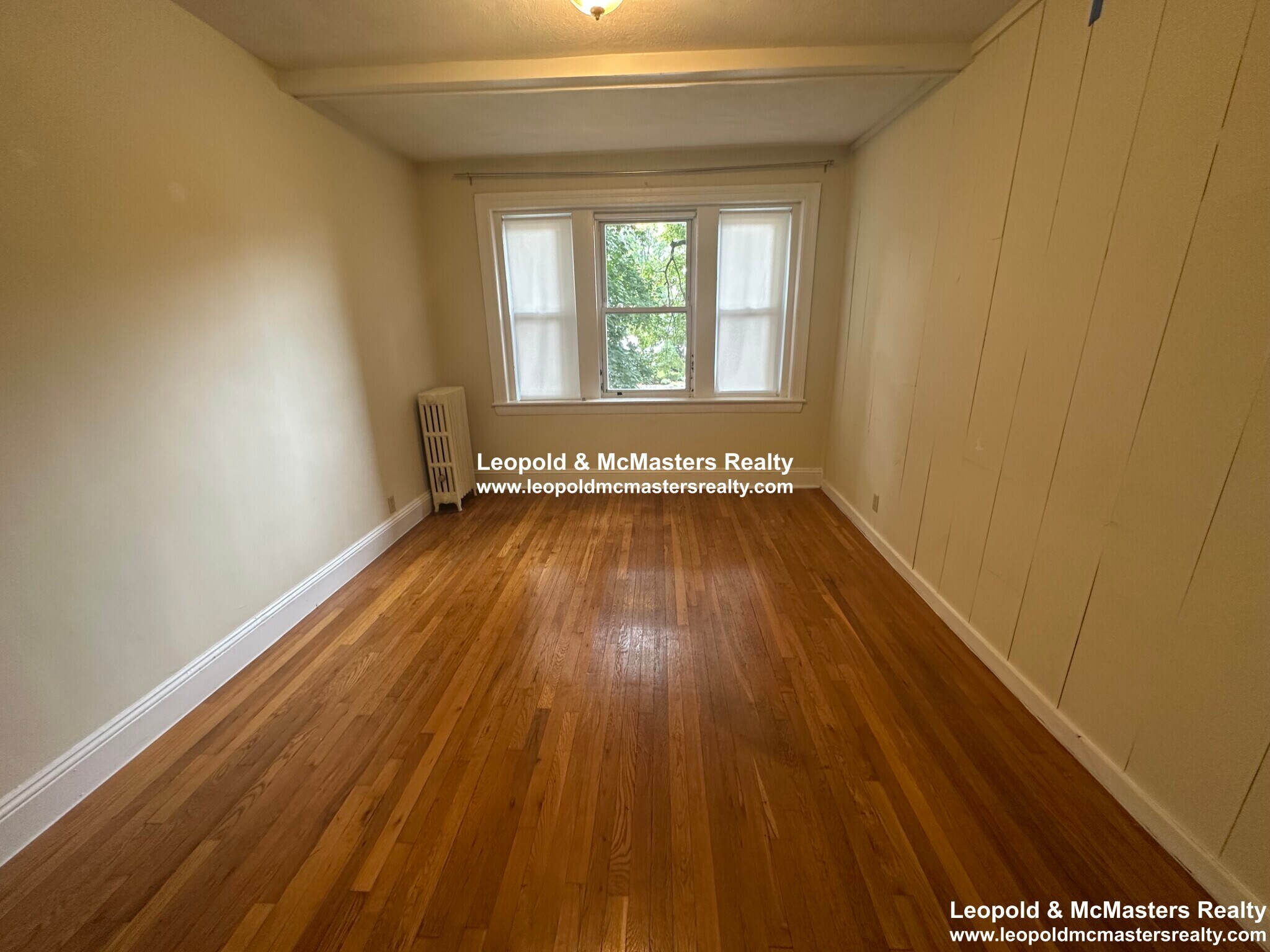 Building Photo - 76 Dunboy St