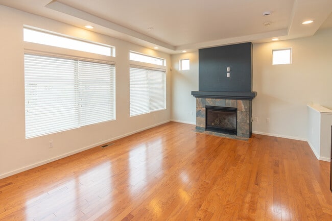 Building Photo - 4490 Vindaloo Dr
