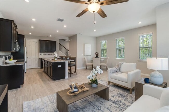 Building Photo - 9109 Legado Dr
