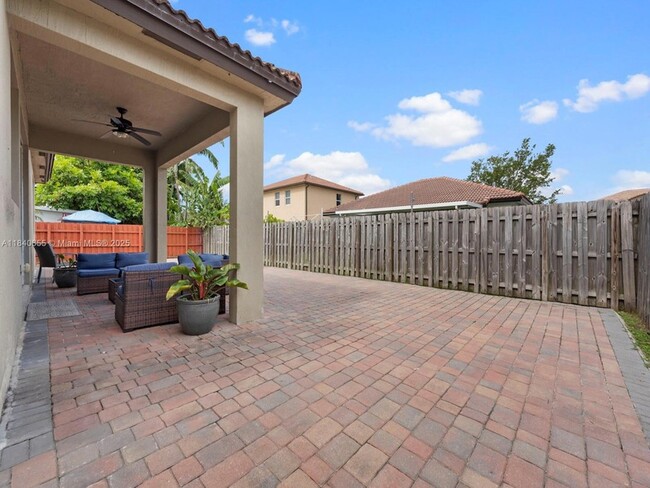 Building Photo - 28302 SW 128th Path