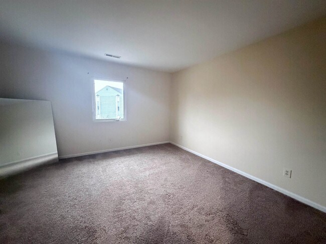 Building Photo - 1100 Possum Trot Rd