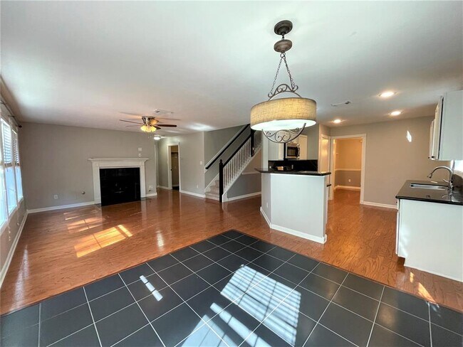 Building Photo - 16002 Speyburn Ct