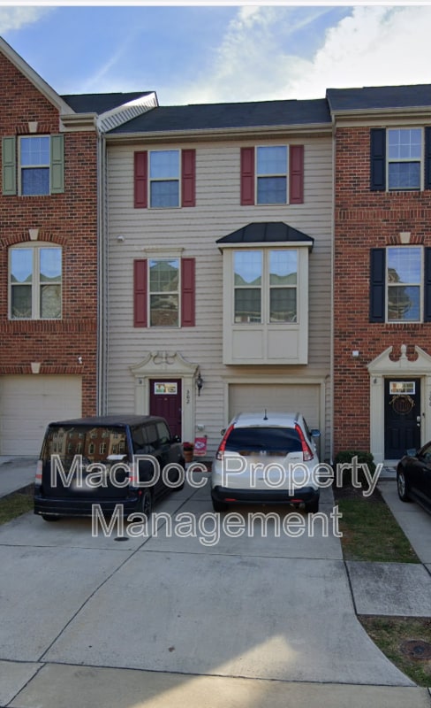 Primary Photo - 302 Brenton Rd
