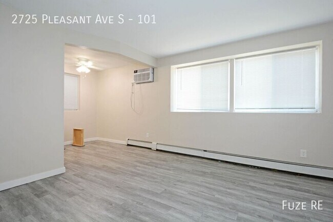 Building Photo - 2725 Pleasant Ave