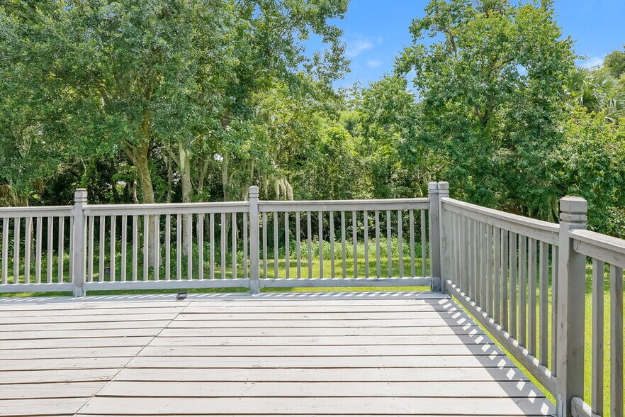 Building Photo - 634 Monroe Harbor Pl