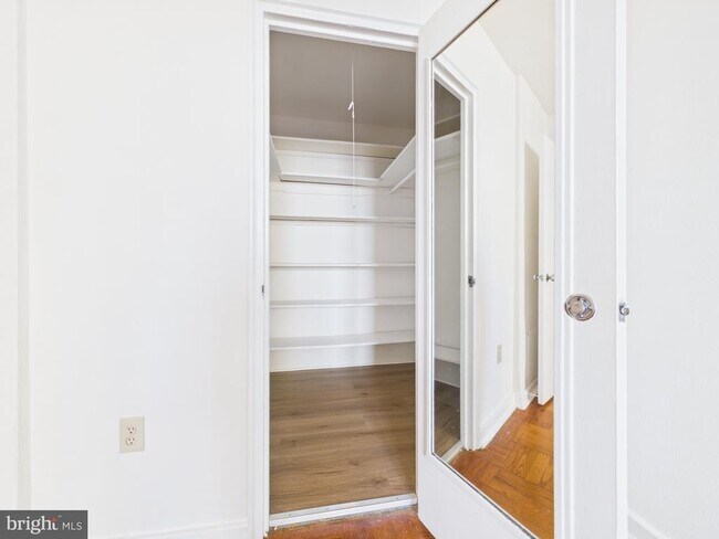 Building Photo - 2601 Pennsylvania Ave