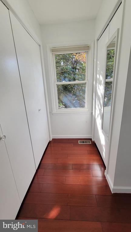 Building Photo - 3137 Bayswater Ct