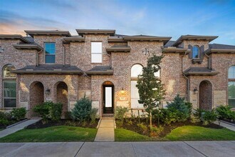 Building Photo - 18247 Lakepoint Rdg Ln
