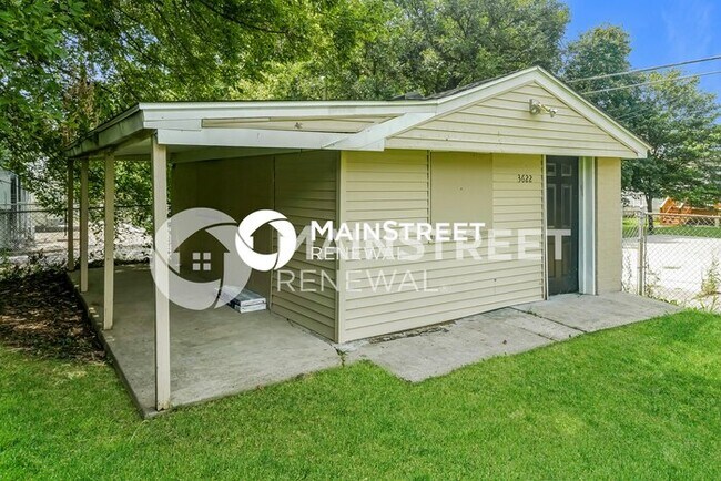 Building Photo - 3 Bedroom Pet-Friendly Home in Louisville, KY with Main Street Renewal