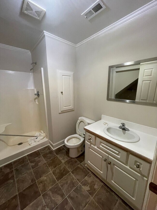 Building Photo - 5300 Hornes Church Rd