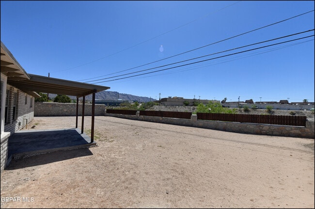 Building Photo - 7117 Alto Rey Ave