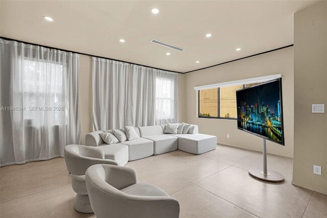 Building Photo - 4721 NW 6th Ave