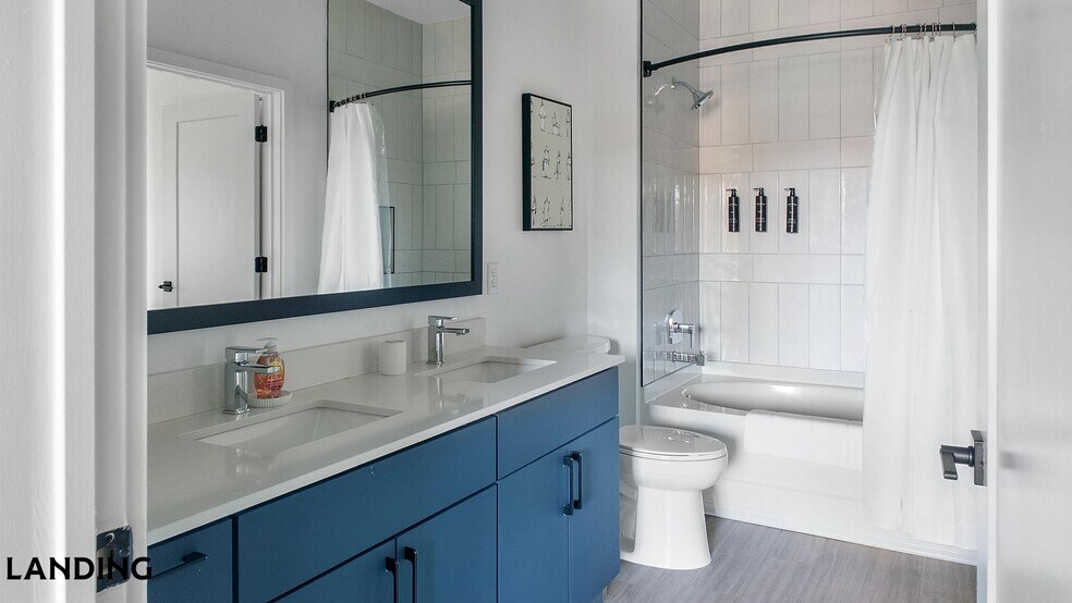 Building Photo - 1007 S Mint St