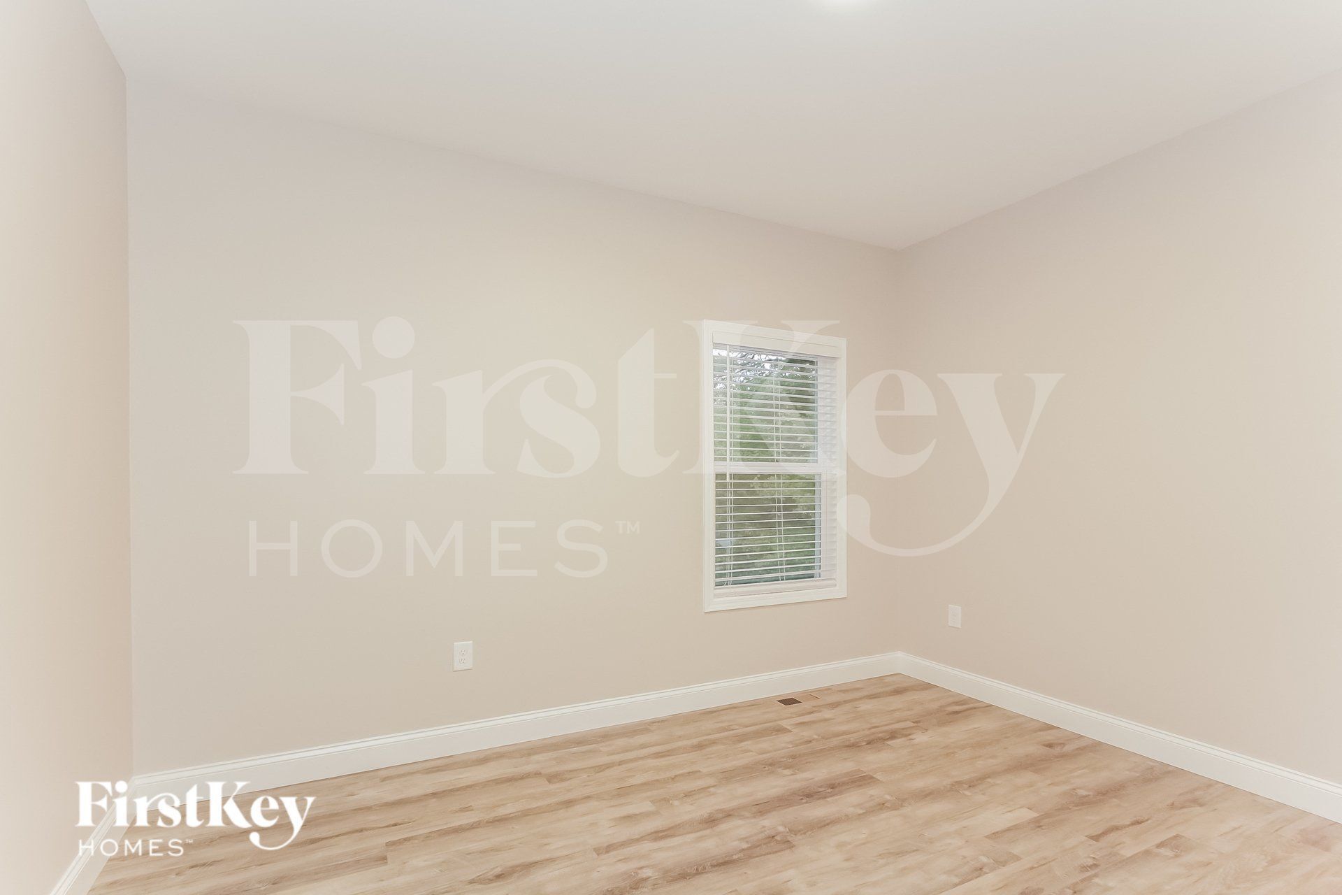 Building Photo - 409 Lakeridge Dr