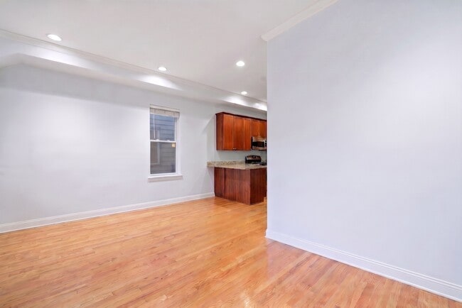 Building Photo - 1725 W Ellen St