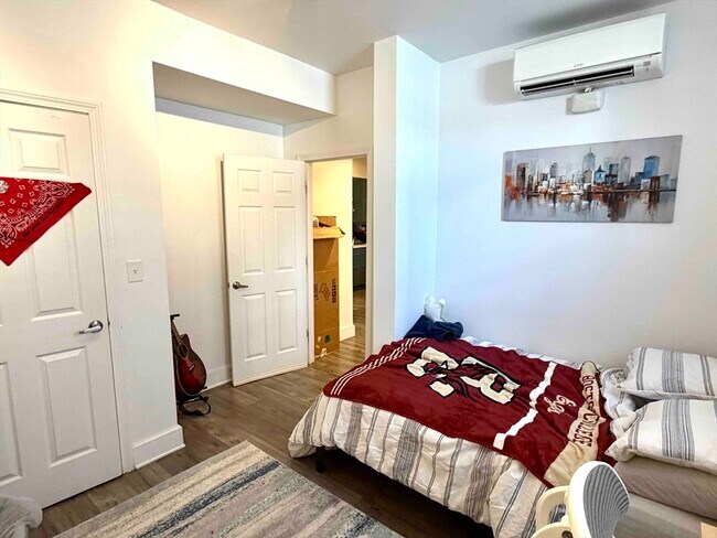 Building Photo - 12 Braemore Rd