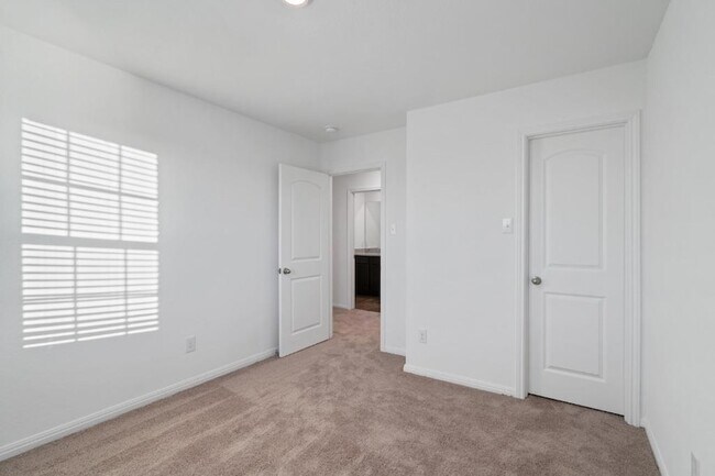 Building Photo - 14013 John Aregood Pass