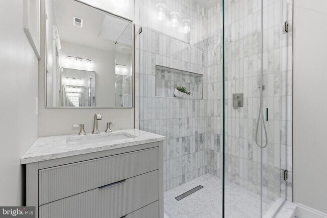 Building Photo - 1319 East Capitol St SE