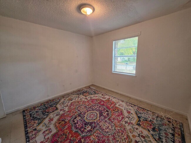 Building Photo - 6710 Gulley Ln