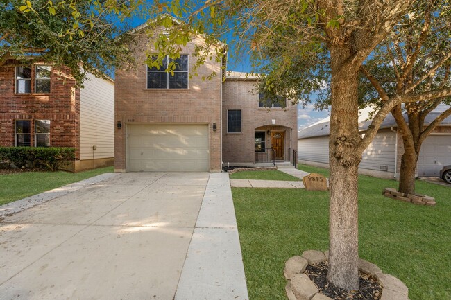 Primary Photo - Charming & Spacious 3/2.5 in Mesa Creek JU...