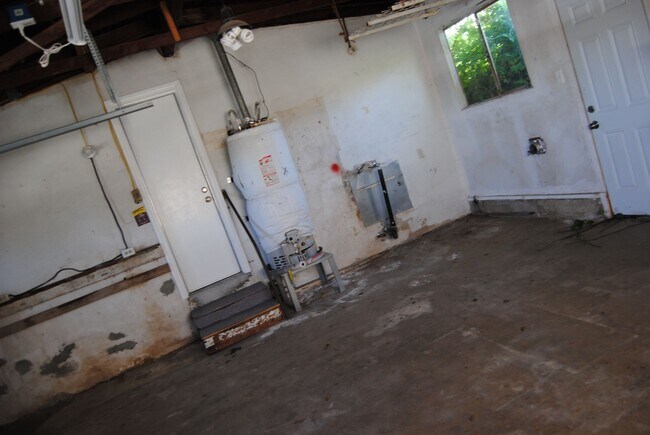 Building Photo - 9 Dunlap St