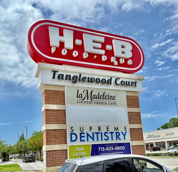 Next / Walk to HEB - 2101 Fountain View Dr