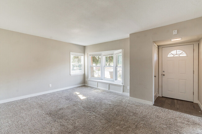 Building Photo - 3636 S Tyler St