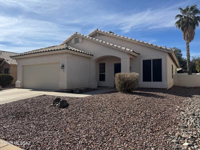 Building Photo - 9005 N Silver Moon Way