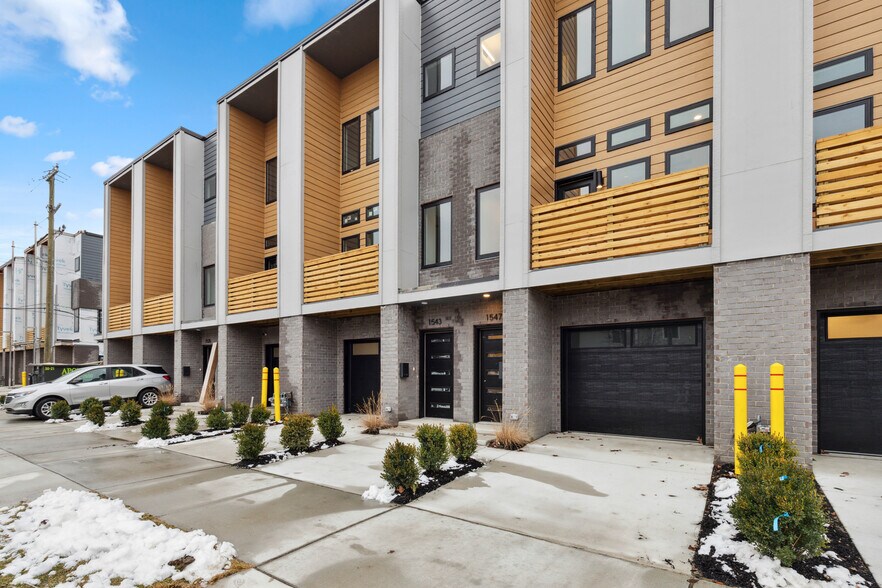 Building Photo - 1547 Pallister St