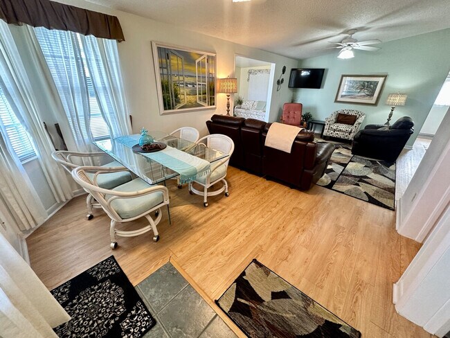 Building Photo - 564 Nettles Blvd
