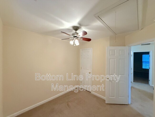 Building Photo - 13031 Bullock Greenway Blvd