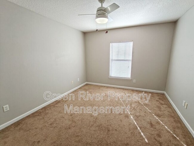 Building Photo - 1500 Calming Water Dr