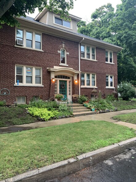 Building Photo - 5702 W Galena St