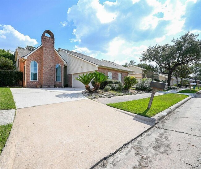 Building Photo - 12219 Gladewick Dr