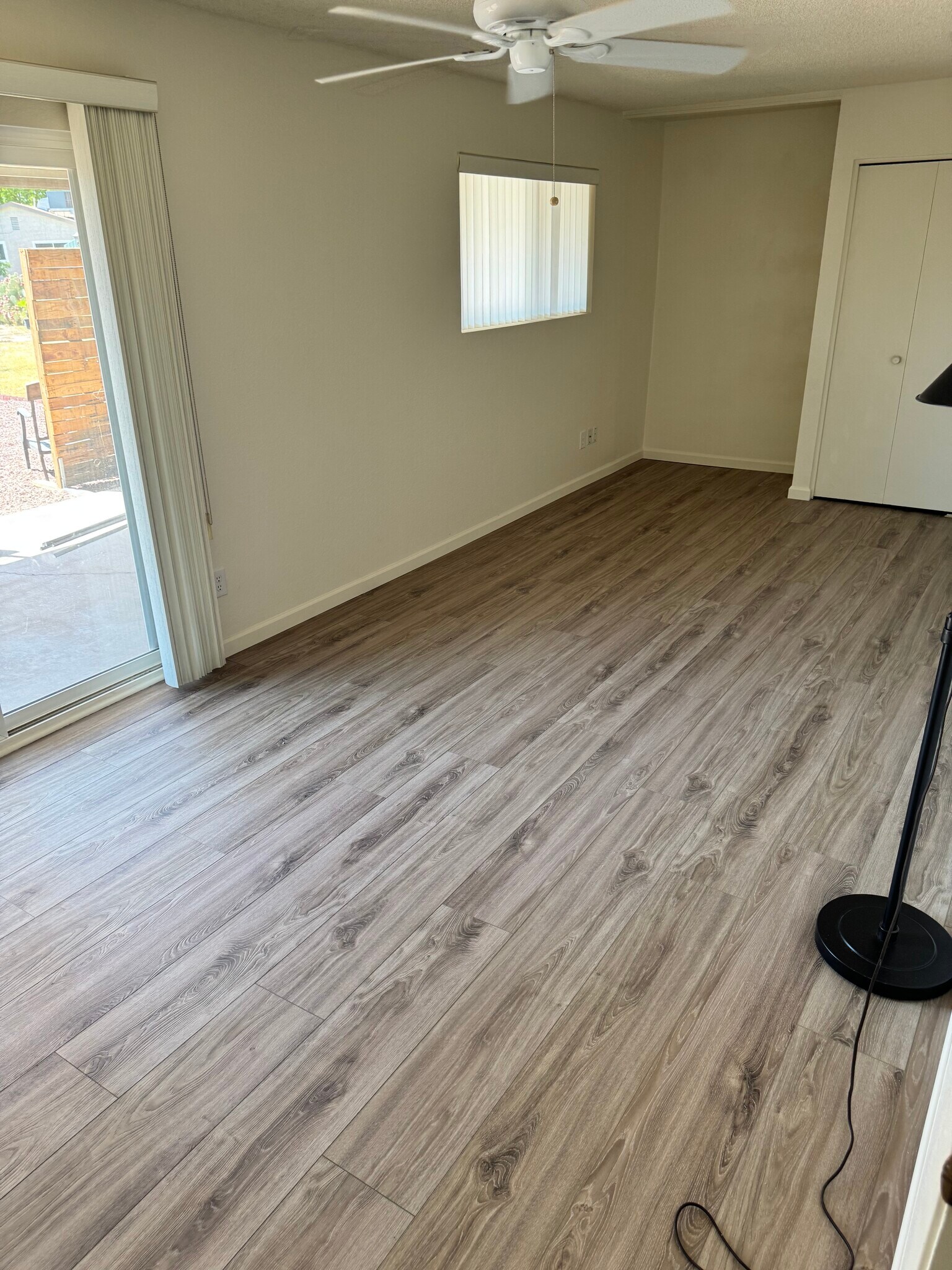 2nd bedroom - 10118 N 96th Ave