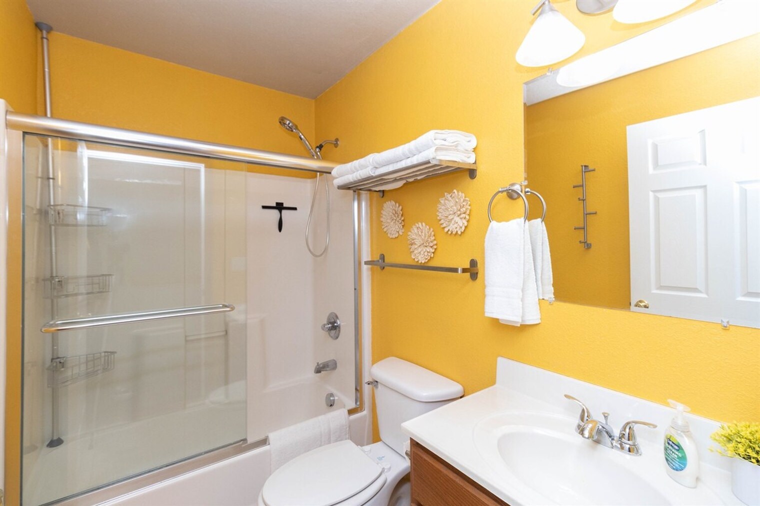 Building Photo - 11 Hannah Ln